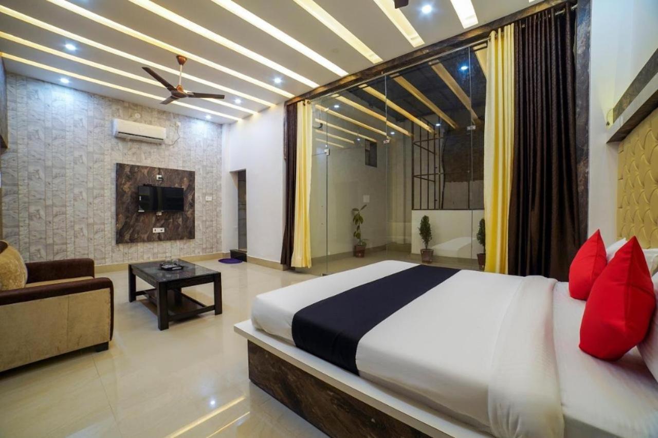 Hotel Ivy Plaza Near Igi Airport Nowe Delhi Zewnętrze zdjęcie