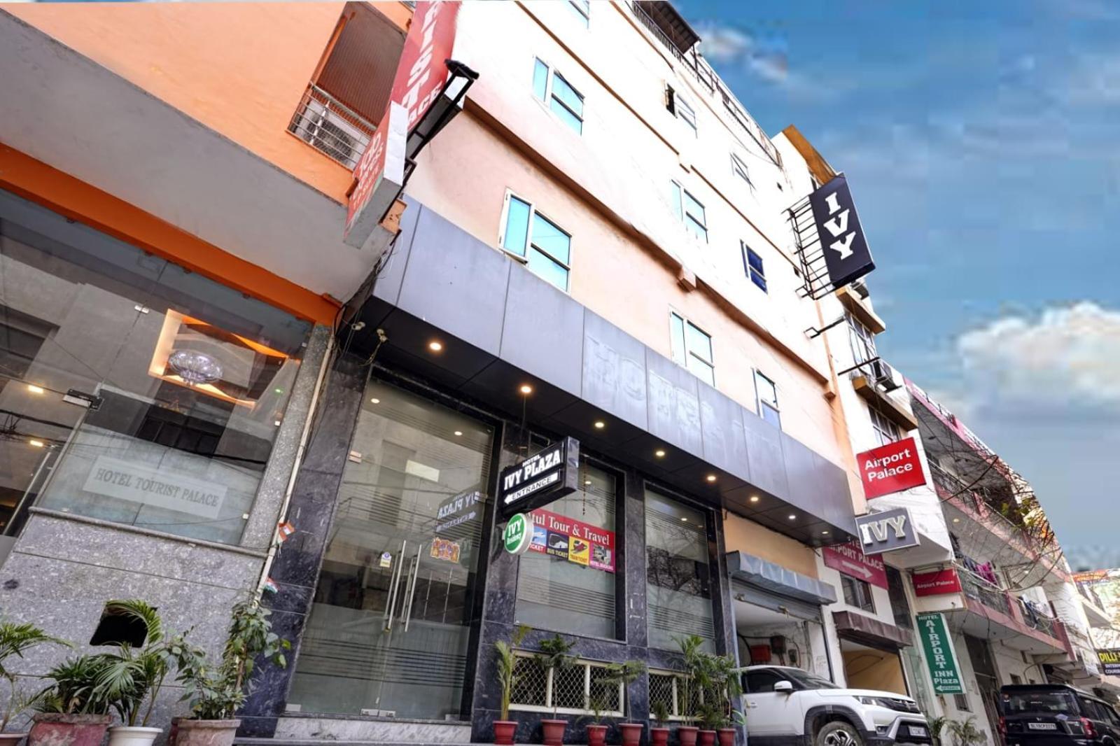 Hotel Ivy Plaza Near Igi Airport Nowe Delhi Zewnętrze zdjęcie