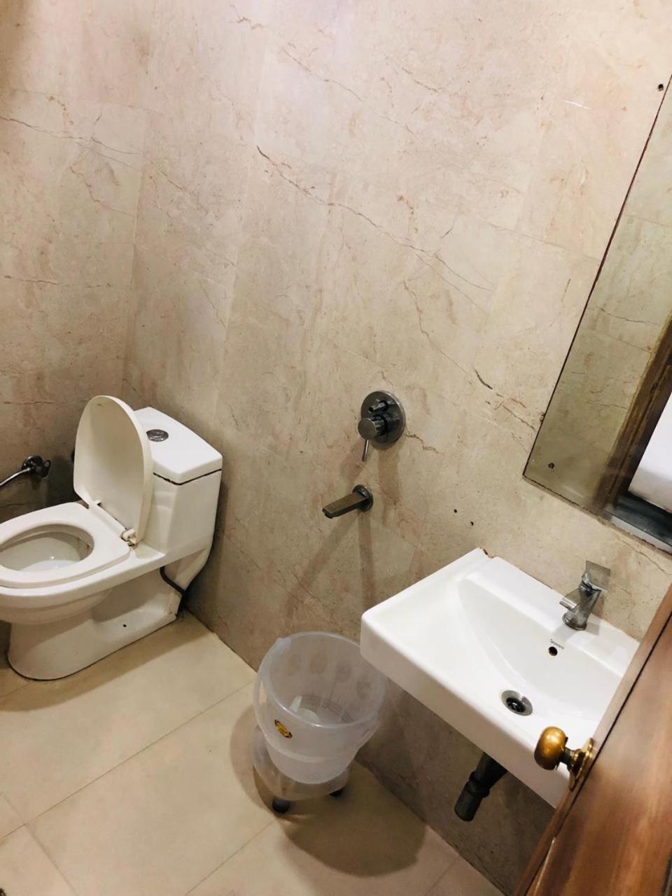 Hotel Ivy Plaza Near Igi Airport Nowe Delhi Zewnętrze zdjęcie
